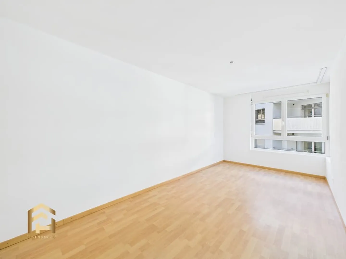 Appartement élégant et lumineux de 5,5 pièces au centre de Brig - Photo 5 sur 13