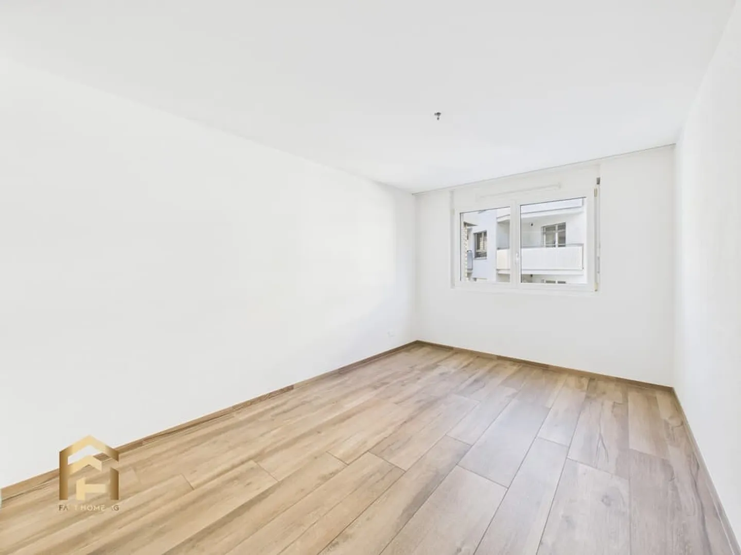 Appartement élégant et lumineux de 5,5 pièces au centre de Brig - Photo 6 sur 13