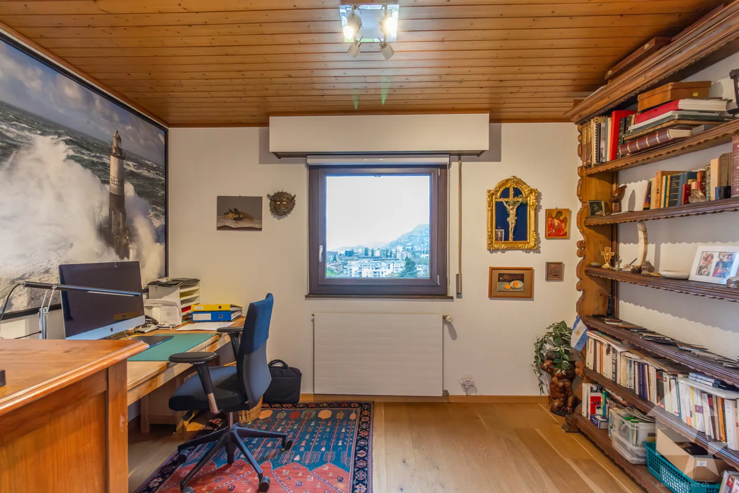 Charming 5.5-room duplex penthouse fully renovated with taste - Photo 16 of 21