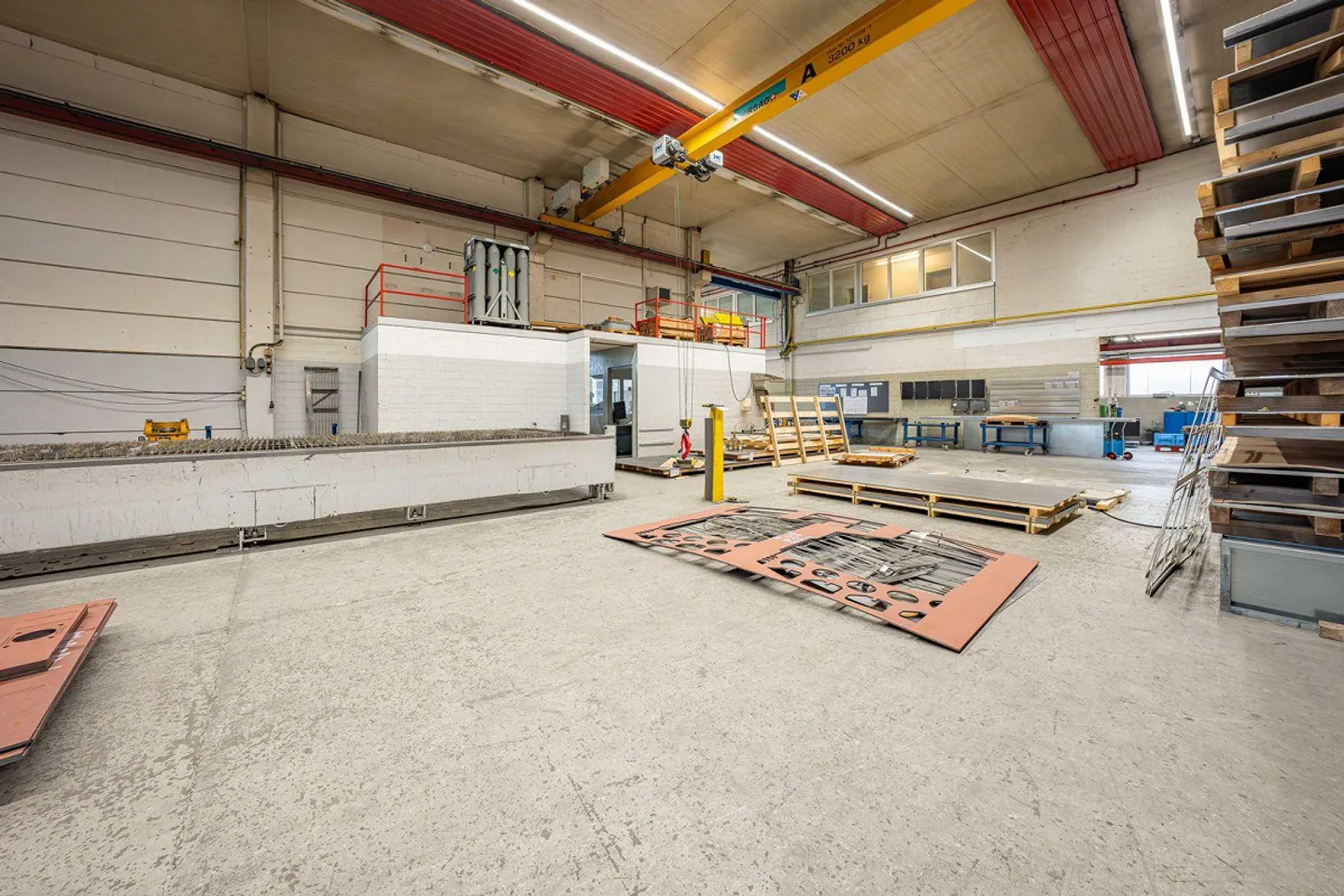 Proprietà commerciale e di produzione con sezione uffici - Foto 11 di 13