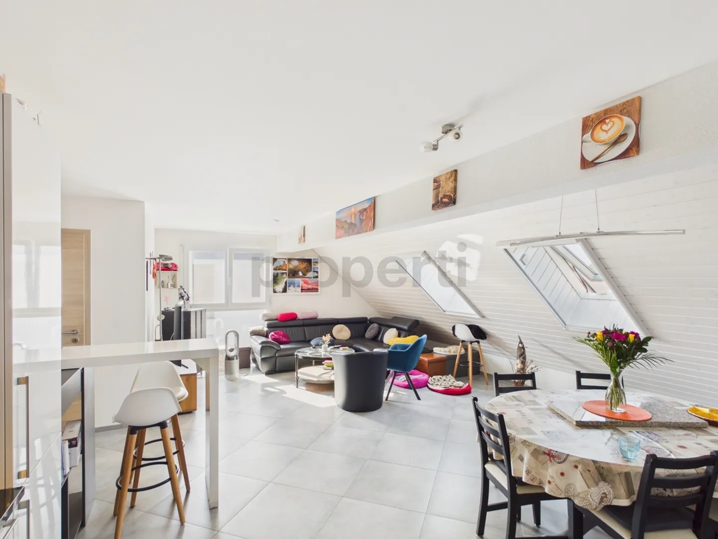 Charmant Appartement Attique - Photo 2 sur 13