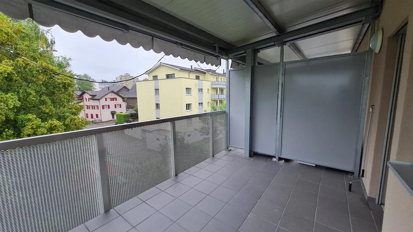 Modern 3.0 room apartment with large balcony! - Photo 7 of 8