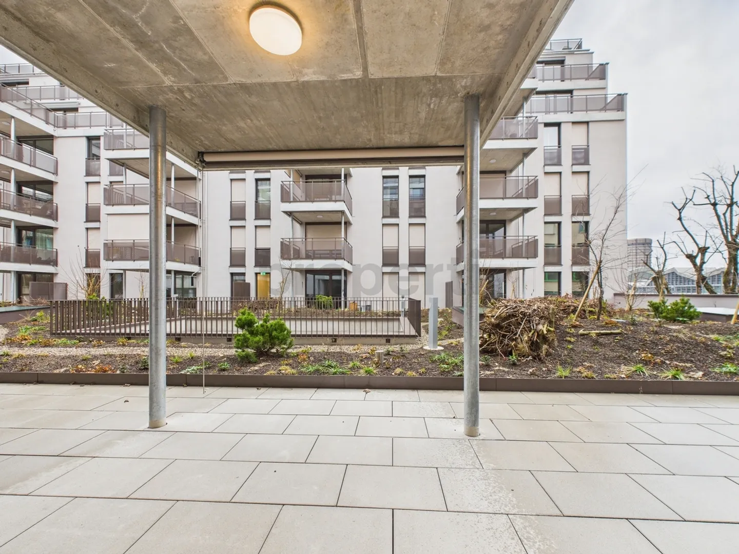 Modern 2.5-room apartment with balcony, Basel - Photo 11 of 13