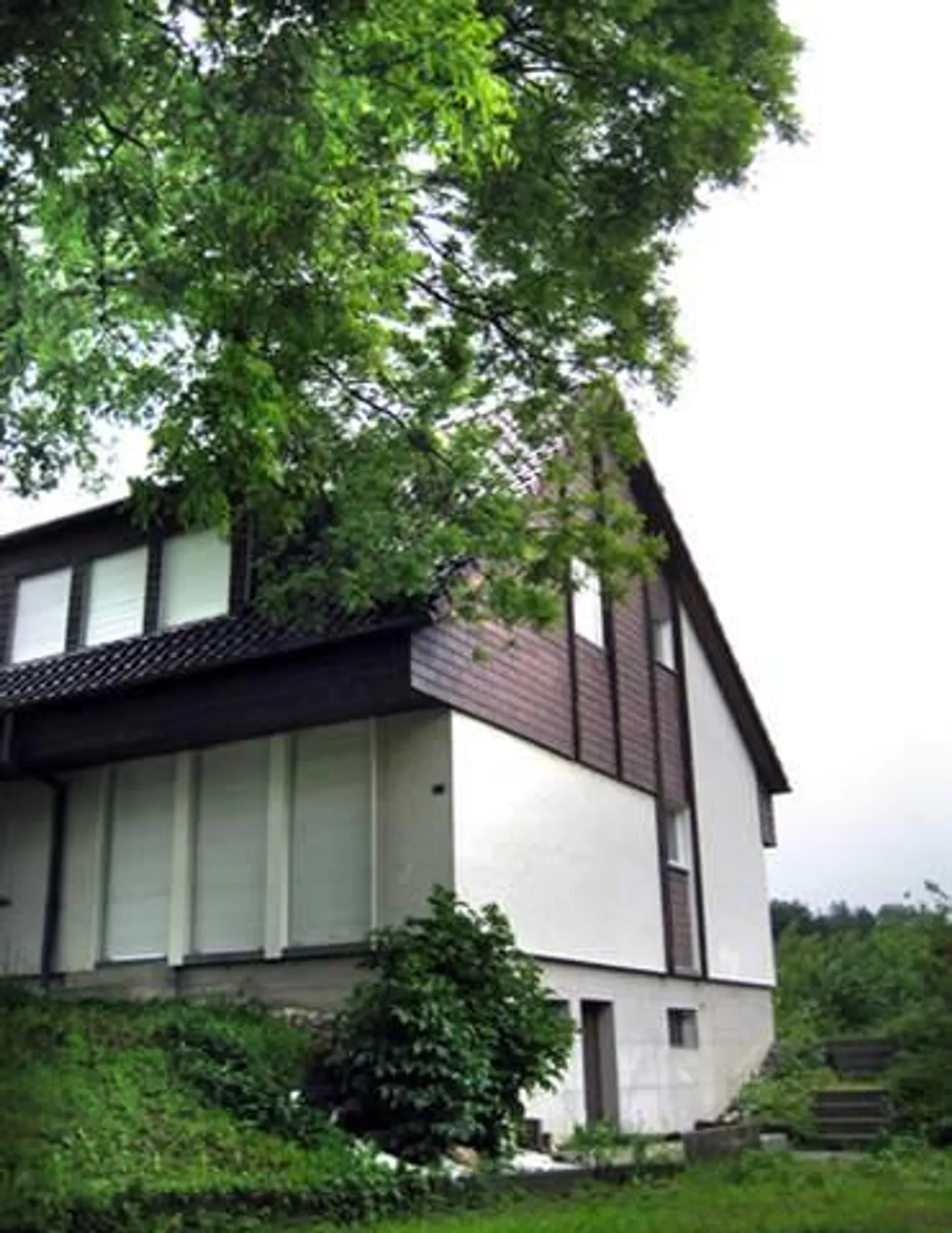 An ruhiger Lage mit grossem Sitzplatz. - Foto 1 di 8