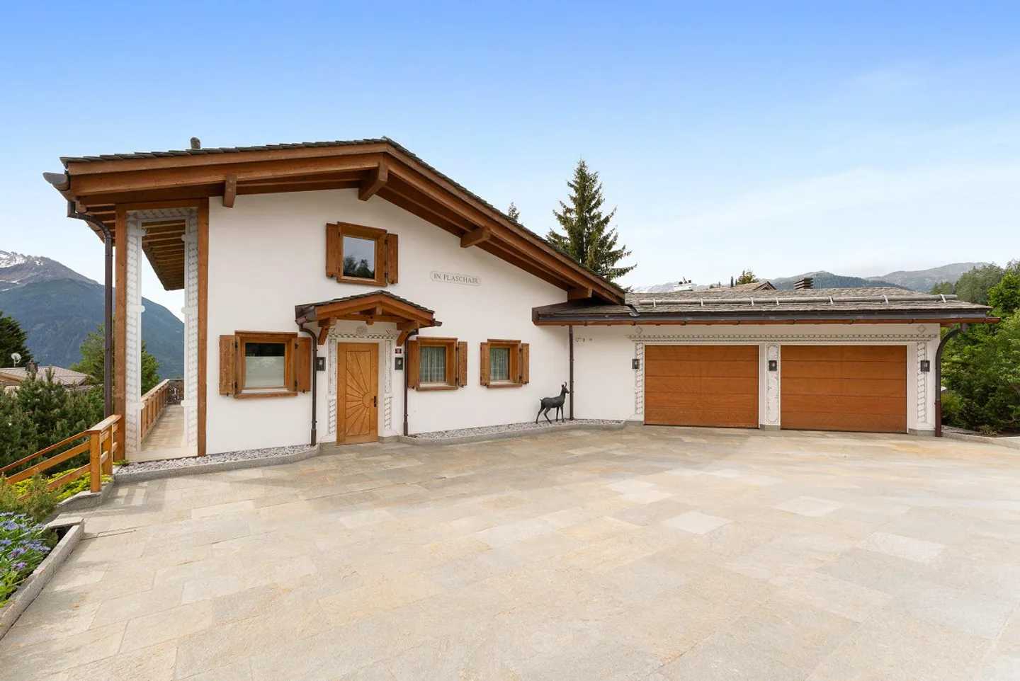 Exklusives Chalet in Lenzerheide - Foto 1 von 8