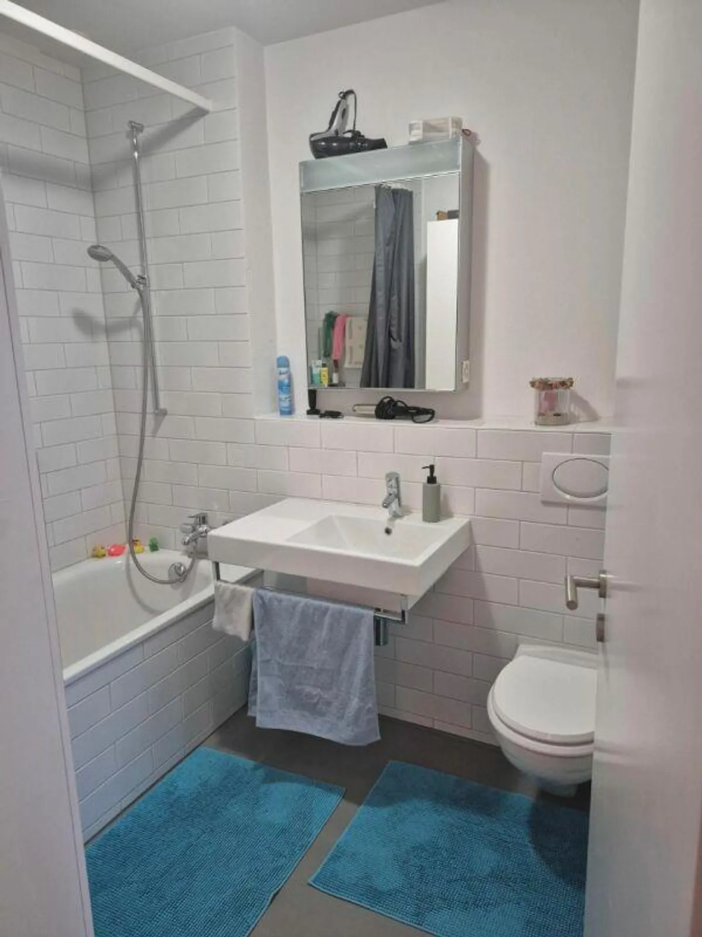 Ampio appartamento loft moderno - Foto 5 di 10