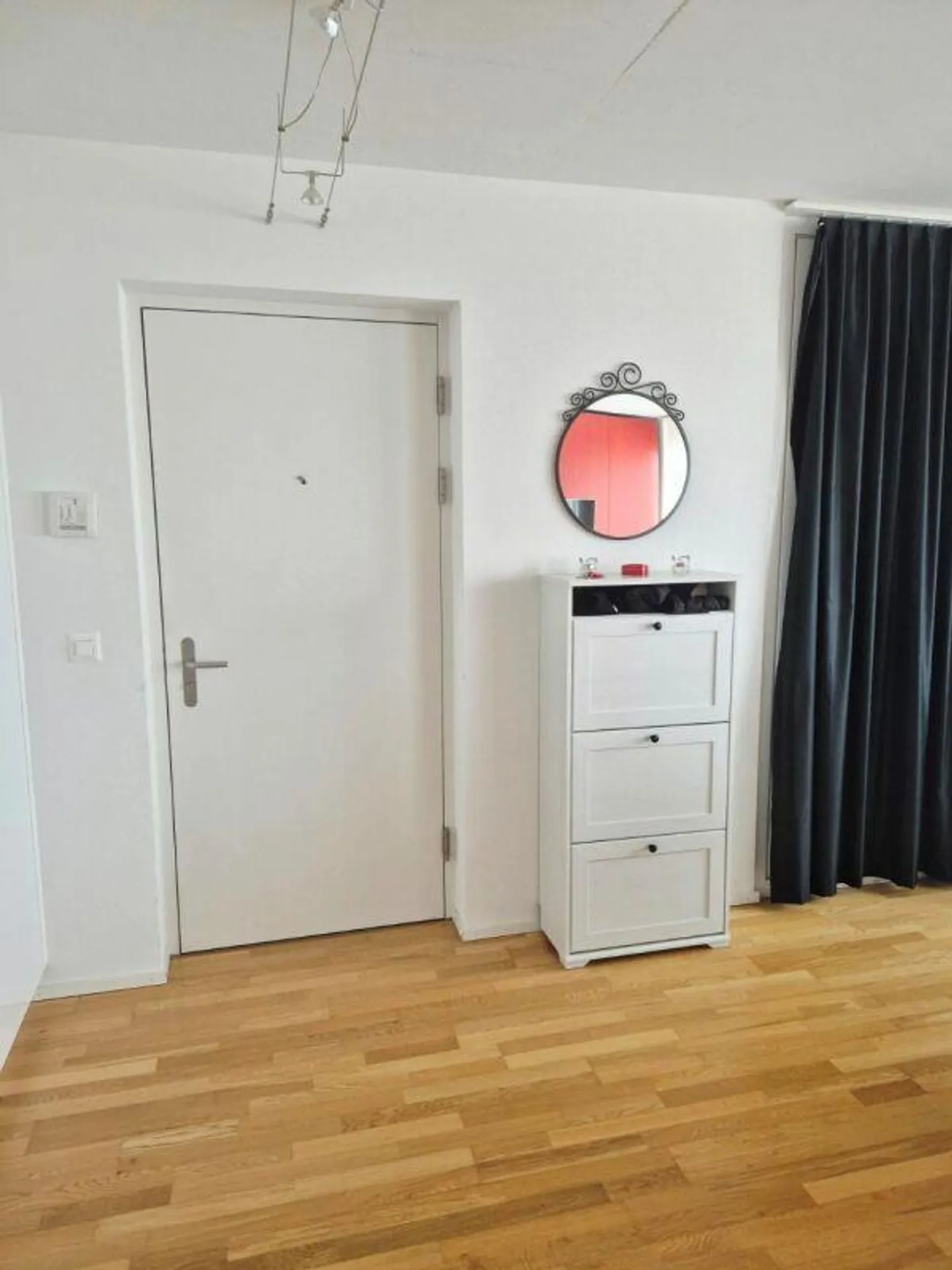 Ampio appartamento loft moderno - Foto 6 di 10