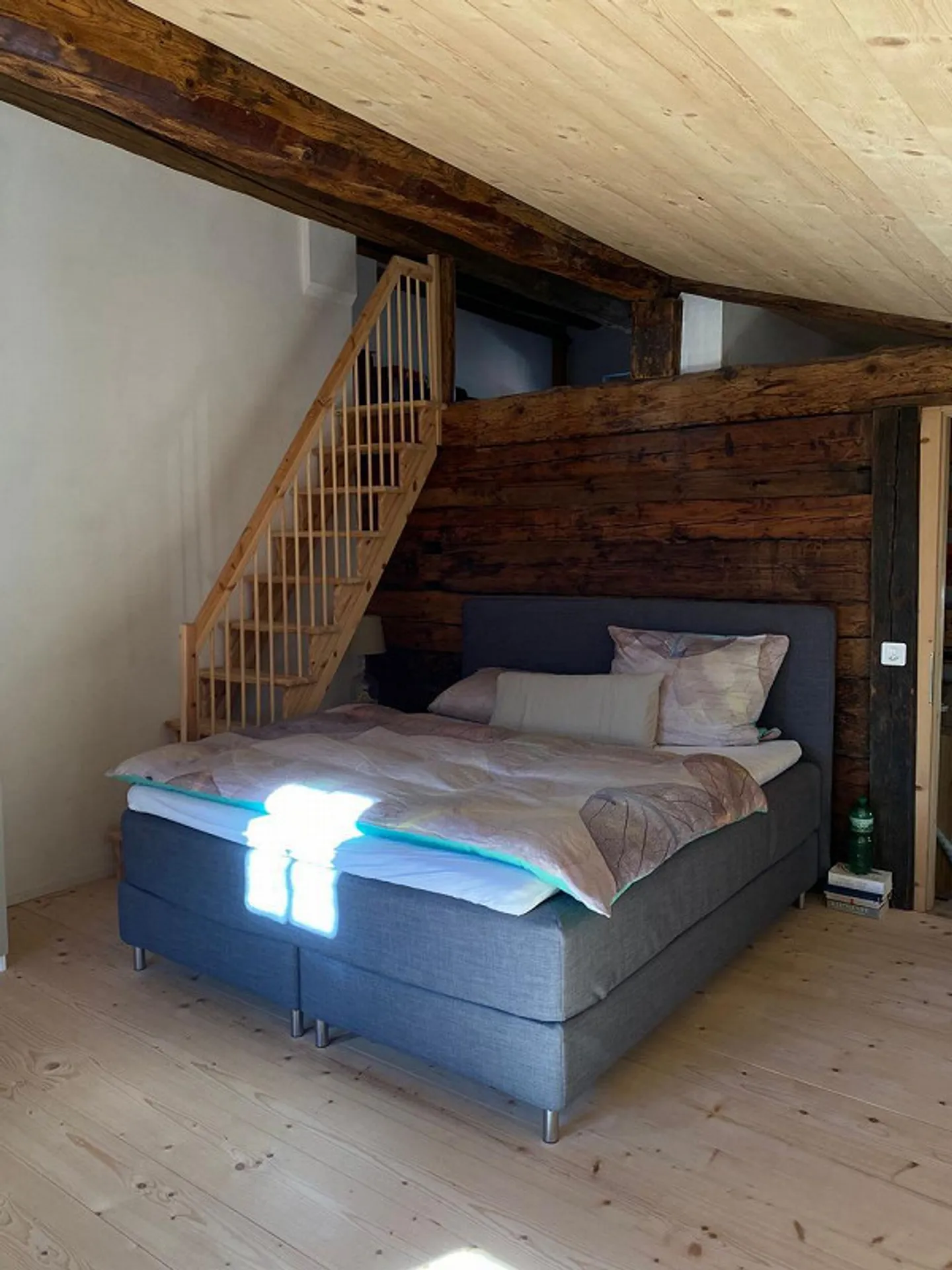 Appartement rénové ensoleillé de 2,5 pièces à Scharans - Photo 12 sur 14