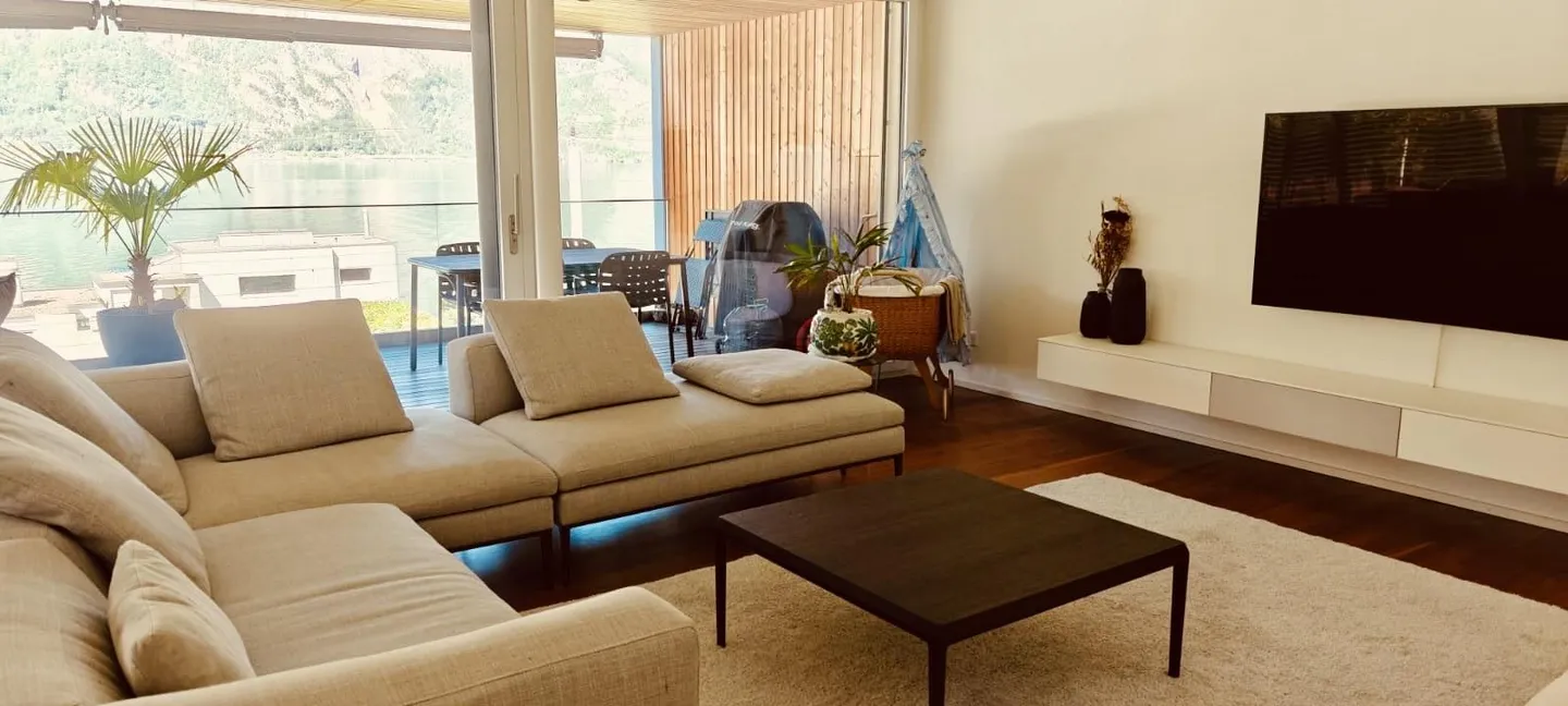 Appartamento esclusivo di 4,5 locali con vista lago a Flüelen - Foto 10 di 19
