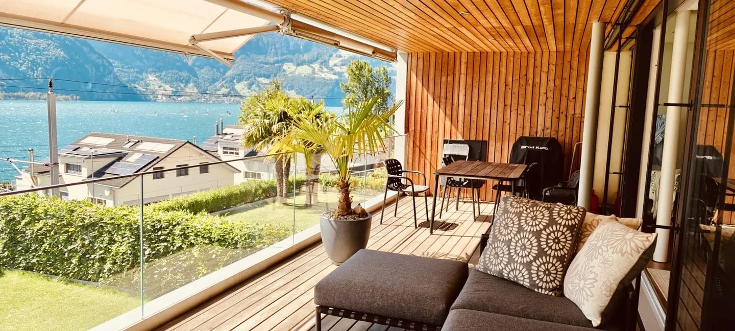 Appartamento esclusivo di 4,5 locali con vista lago a Flüelen - Foto 11 di 19