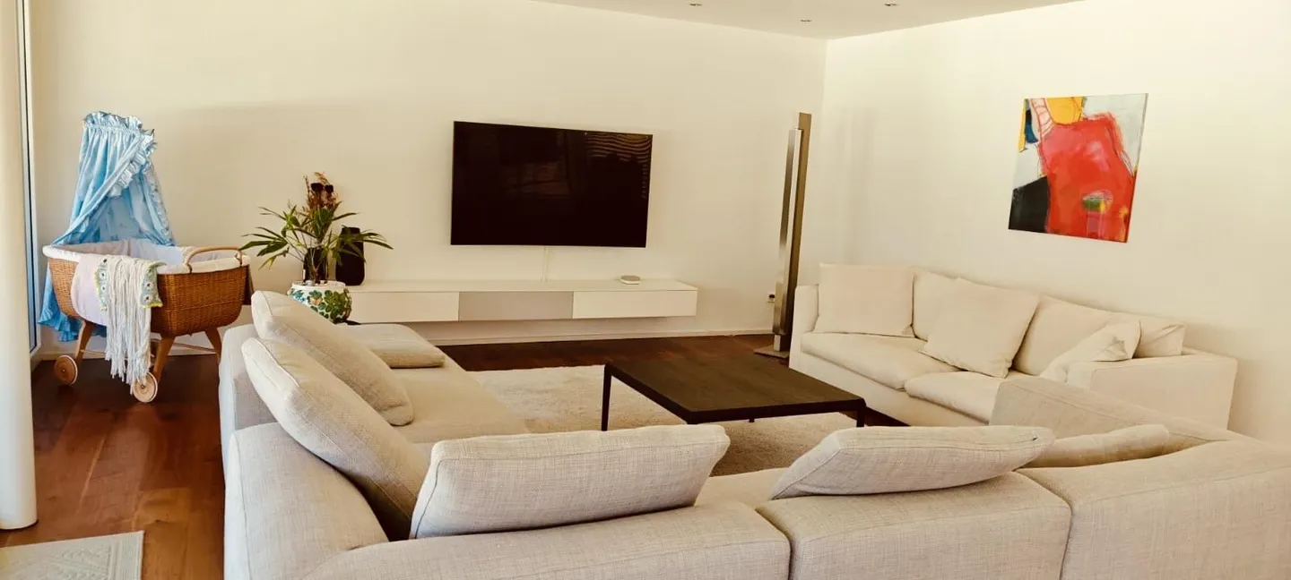 Appartamento esclusivo di 4,5 locali con vista lago a Flüelen - Foto 14 di 19