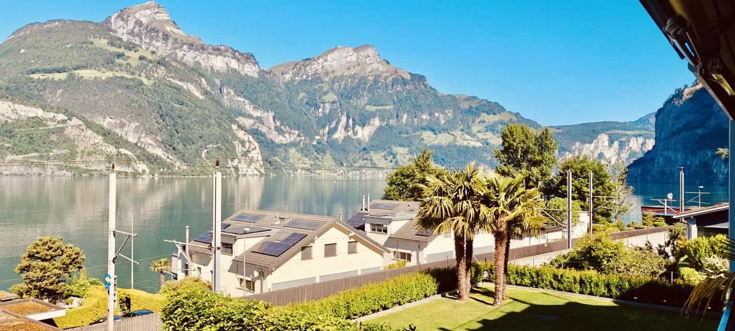 Appartamento esclusivo di 4,5 locali con vista lago a Flüelen - Foto 17 di 19