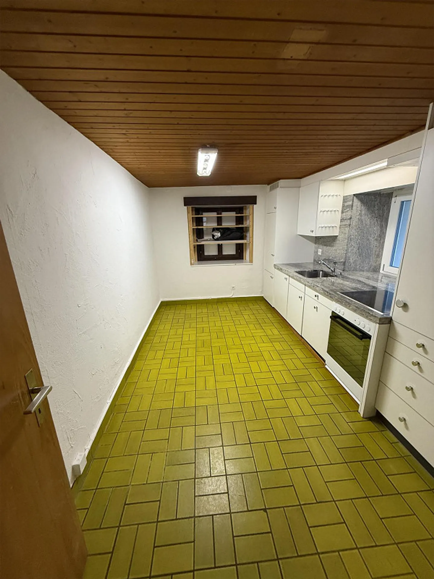 2.5 Zimmerwohnung mit grossem Kelle und Hobbyraum - Foto 4 von 21