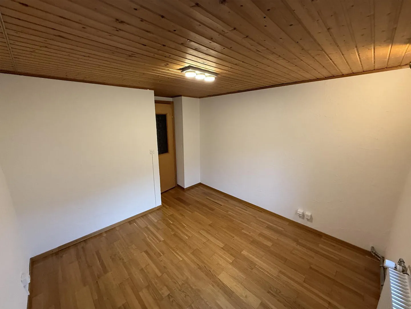 2.5 Zimmerwohnung mit grossem Kelle und Hobbyraum - Foto 8 von 21