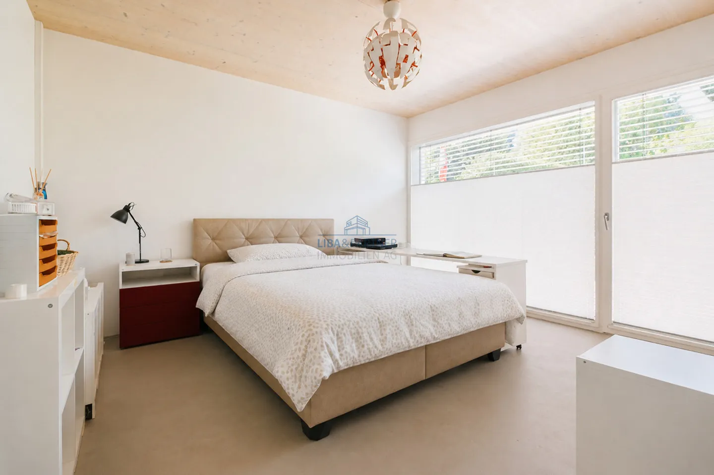 L'élégance intemporelle rencontre le confort de vie Maison individuelle moderne avec piscine et oasis de jardin - Photo 11 sur 15