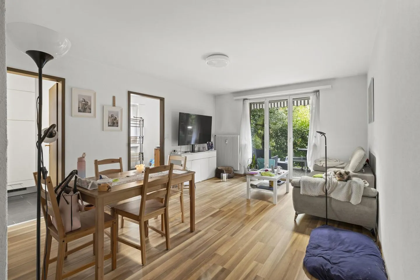 Mehrfamilienhaus mit substanziellem Entwicklungspotential - Foto 3 di 6