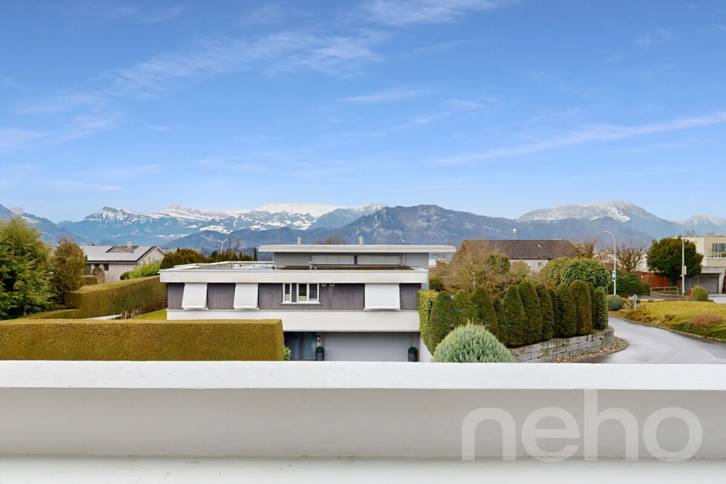 Familienfreundliche Wohnung mit bezauberndem Ausblick auf die Bergwelt - Photo 2 sur 11