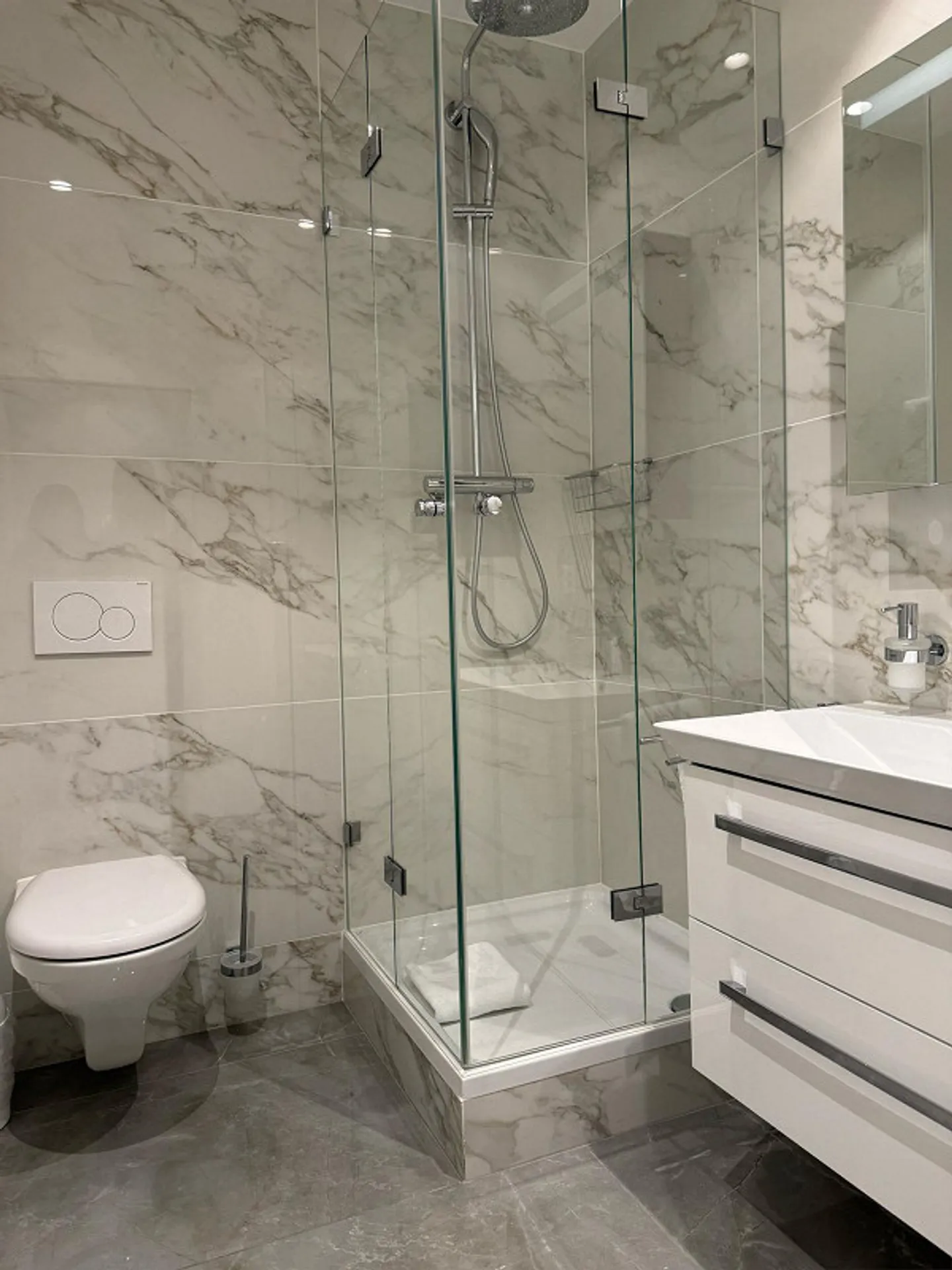 Studio meublé - Photo 8 sur 8