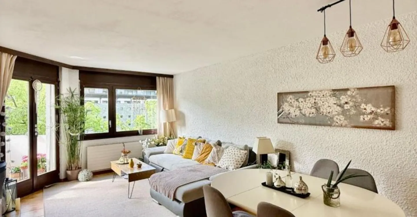 BRIGHT APARTMENT OF 5 ROOMS, 119 M2, SION - Photo 2 of 13