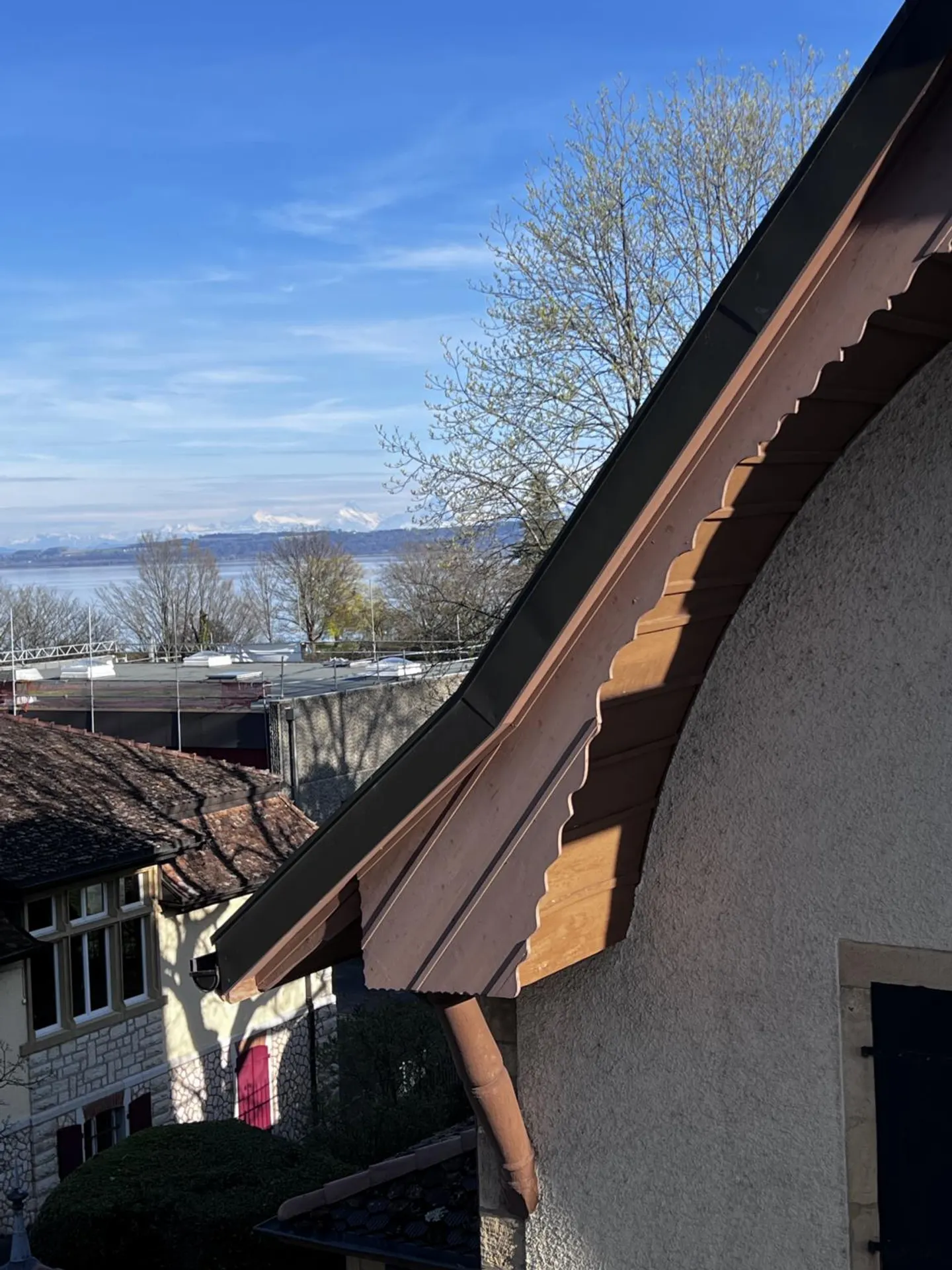 Charming Duplex Attic in Auvernier - Photo 10 of 10