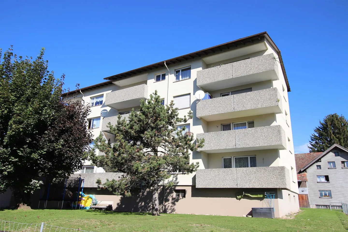 Appartamento di 4 locali in affitto (senza ascensore) - Foto 10 di 11