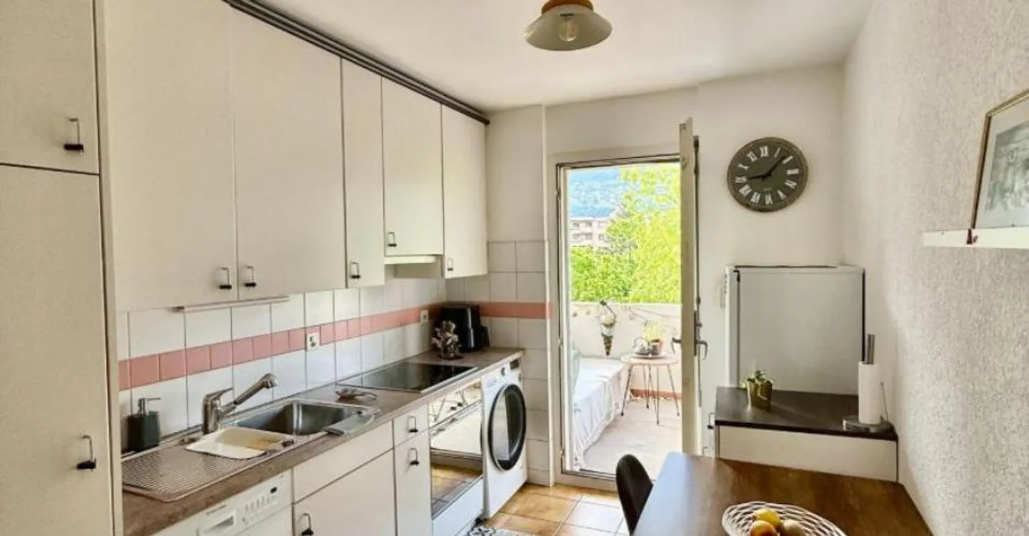 BRIGHT APARTMENT OF 5 ROOMS, 119 M2, SION - Photo 5 of 13