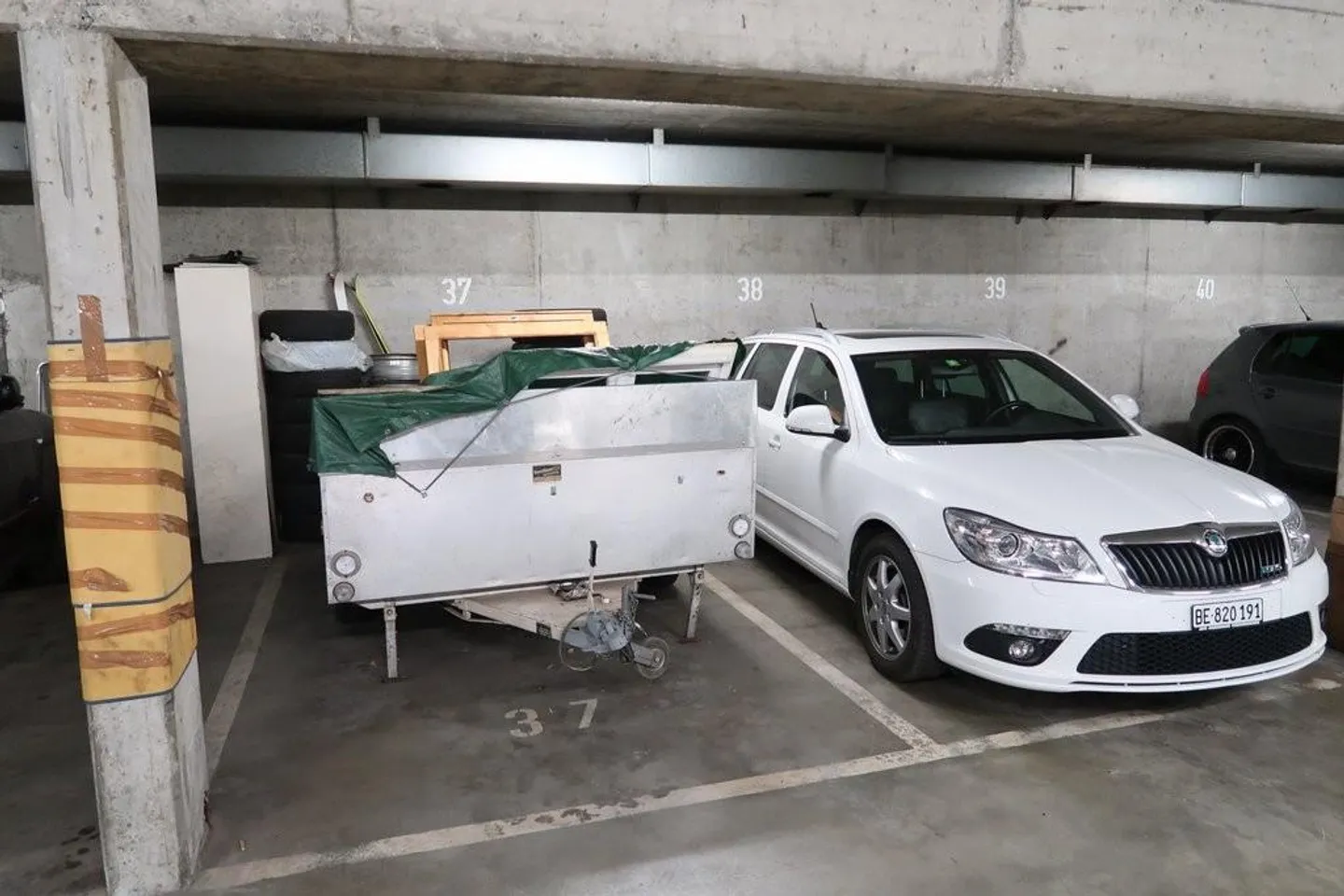 Einstellhallenplatz in der Länggasse - Foto 6 von 6