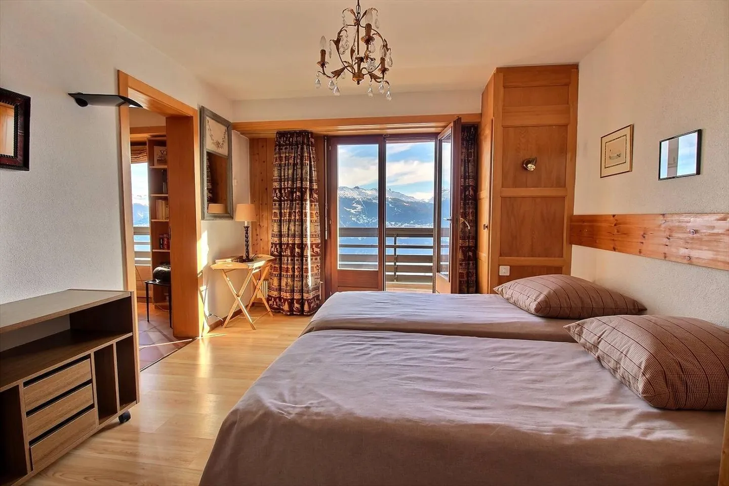 Appartamento 4 locali - Foto 5 di 10