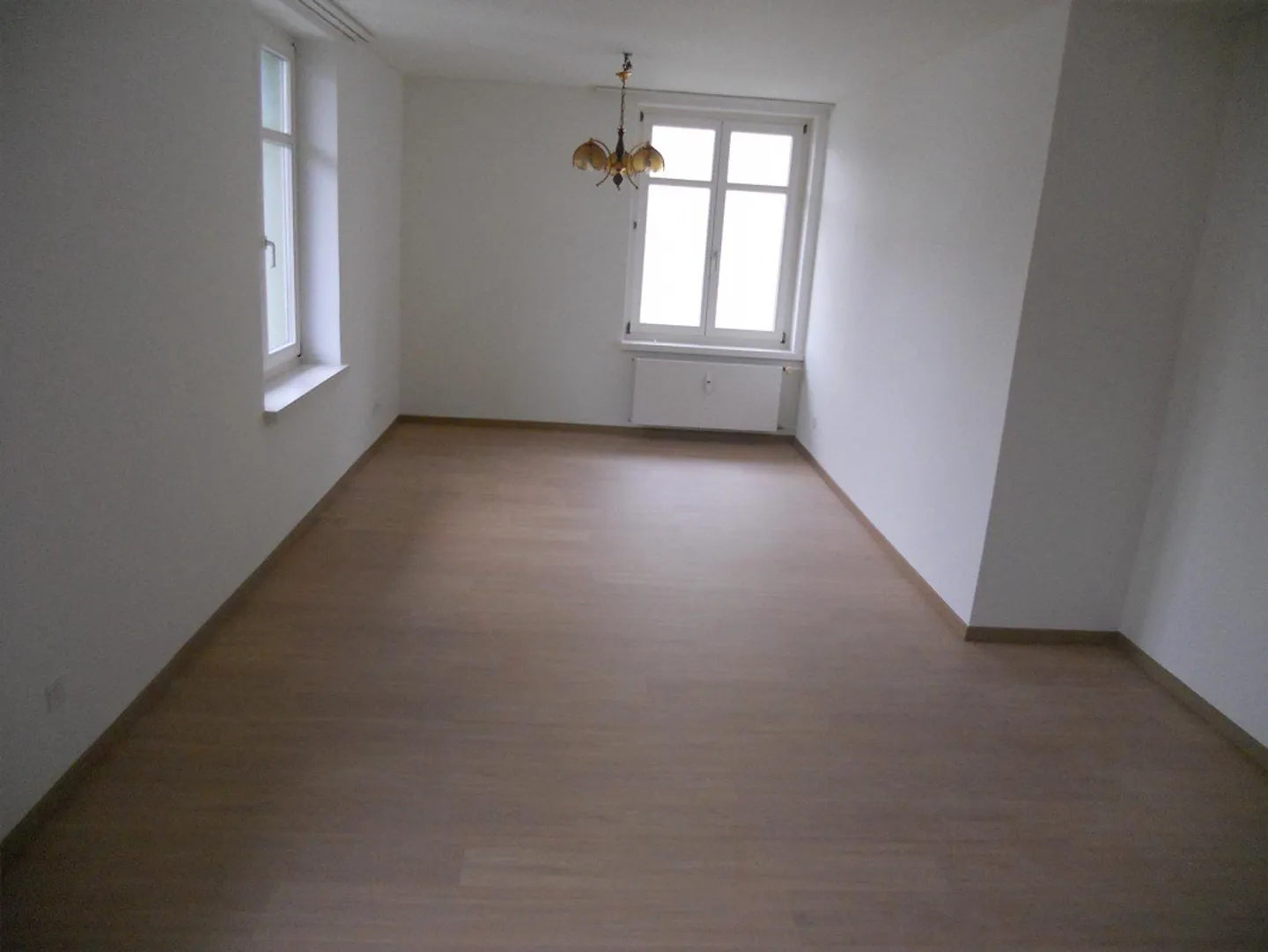 2.5 Zimmer-Wohnung, Rheingoldstrasse 14, Neuhausen - Foto 2 von 4