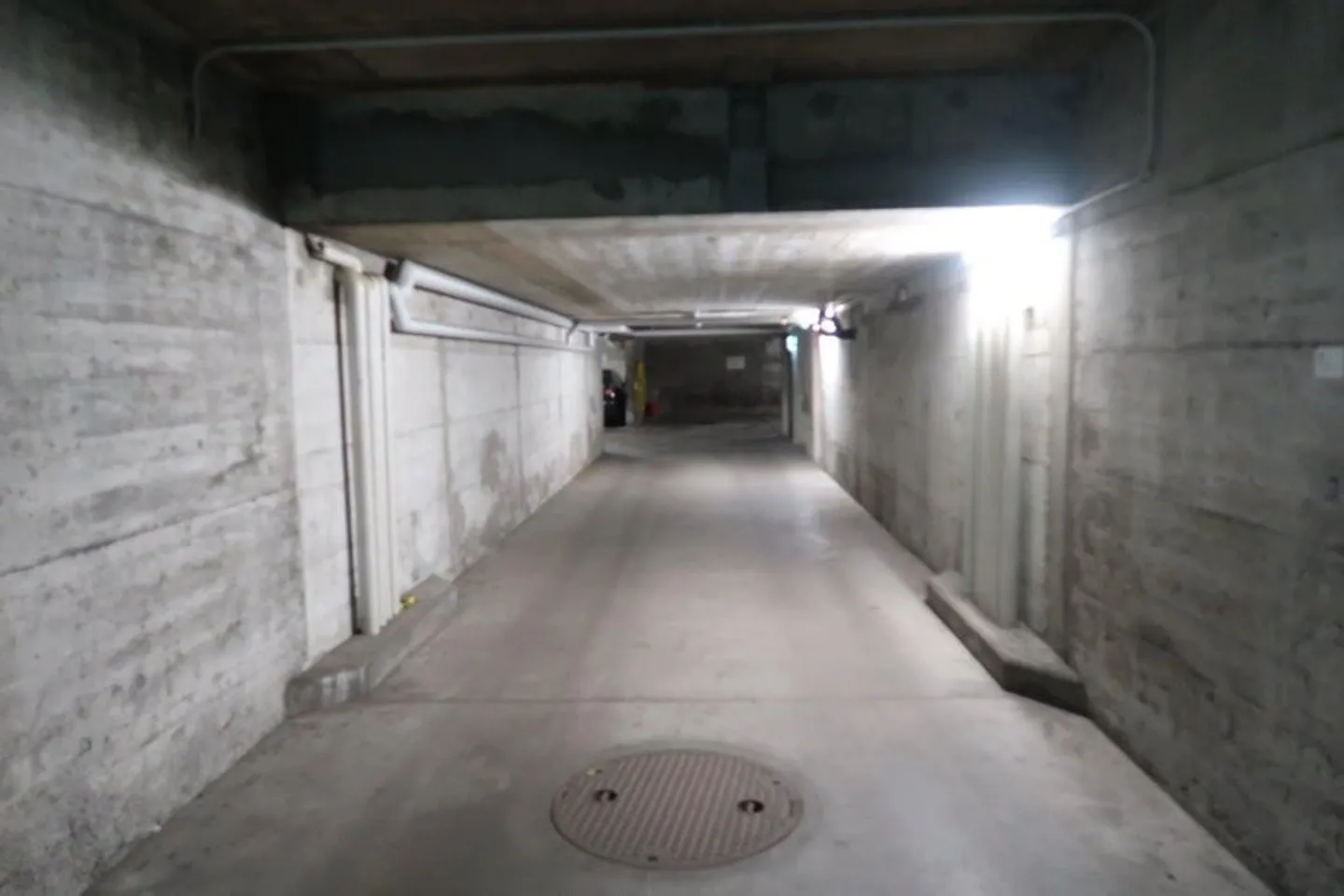 Einstellhallenplatz in der Länggasse - Foto 4 von 6