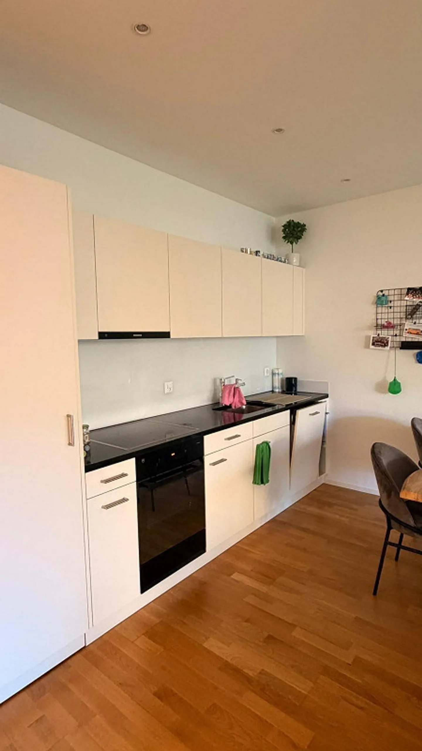 Charmante Wohnung mit Sitzplatz - Foto 4 von 11