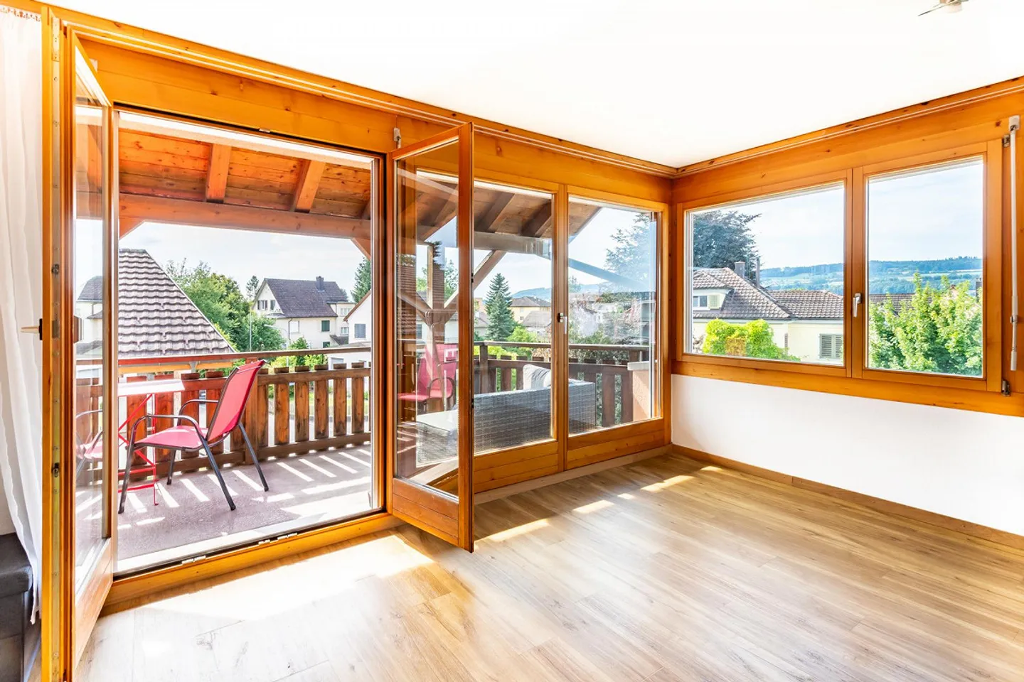 Residential and commercial property in a central village location - Photo 10 of 22