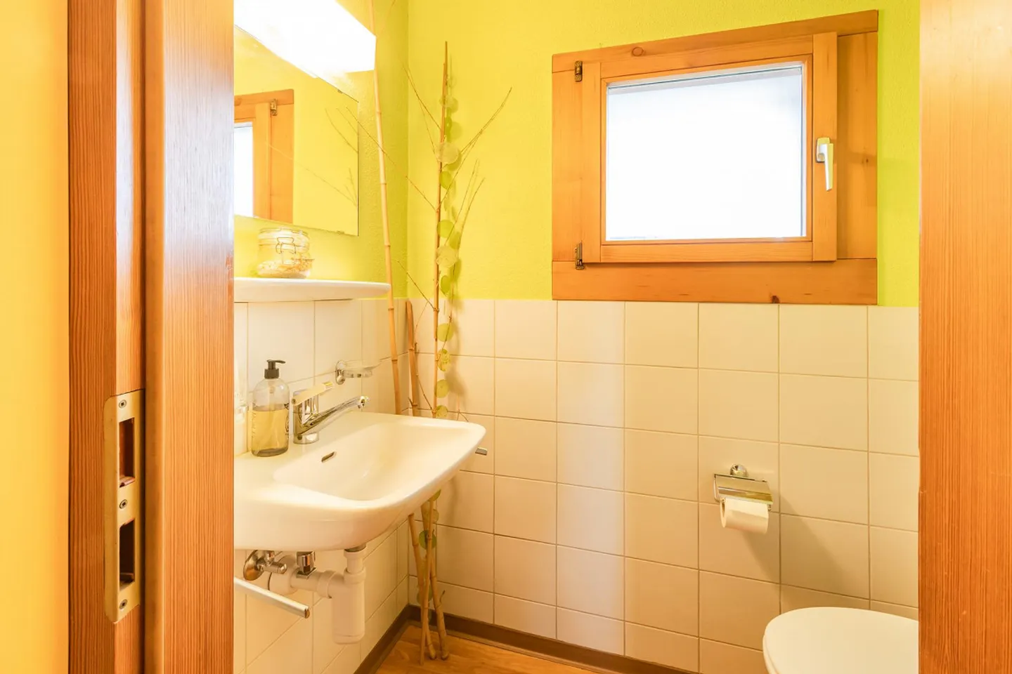 Residential and commercial property in a central village location - Photo 18 of 22