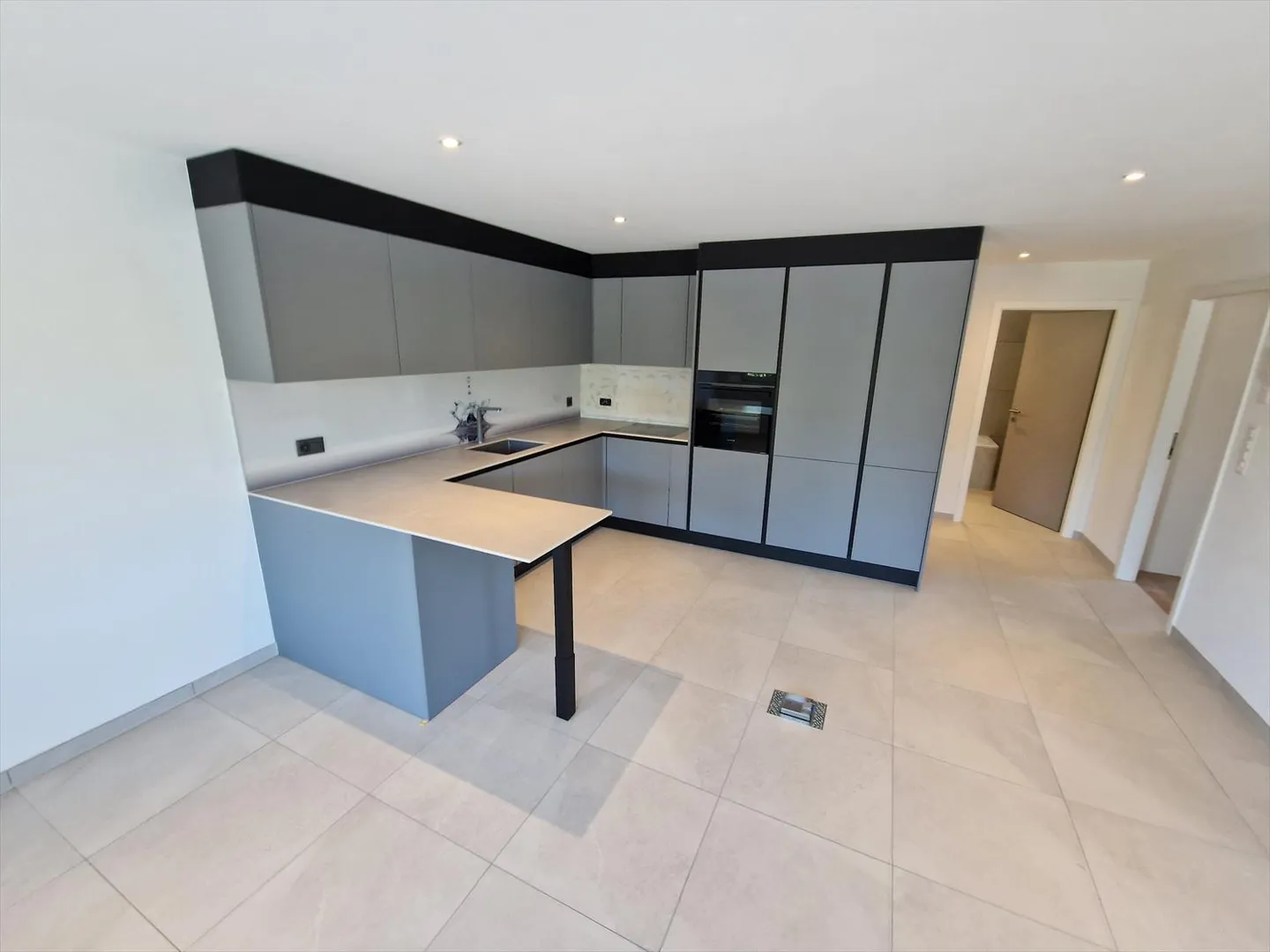 3,5-Zimmer-Wohnung - Foto 1 von 9