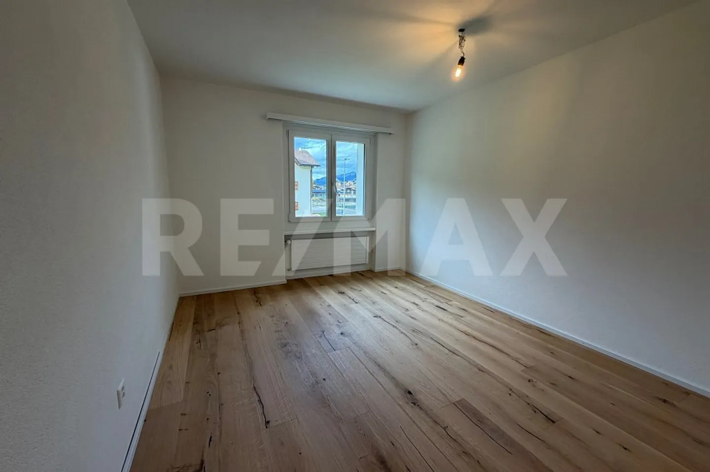 Appartamento 3.5 locali a Klosters - ristrutturato con charme da chalet - Foto 7 di 13