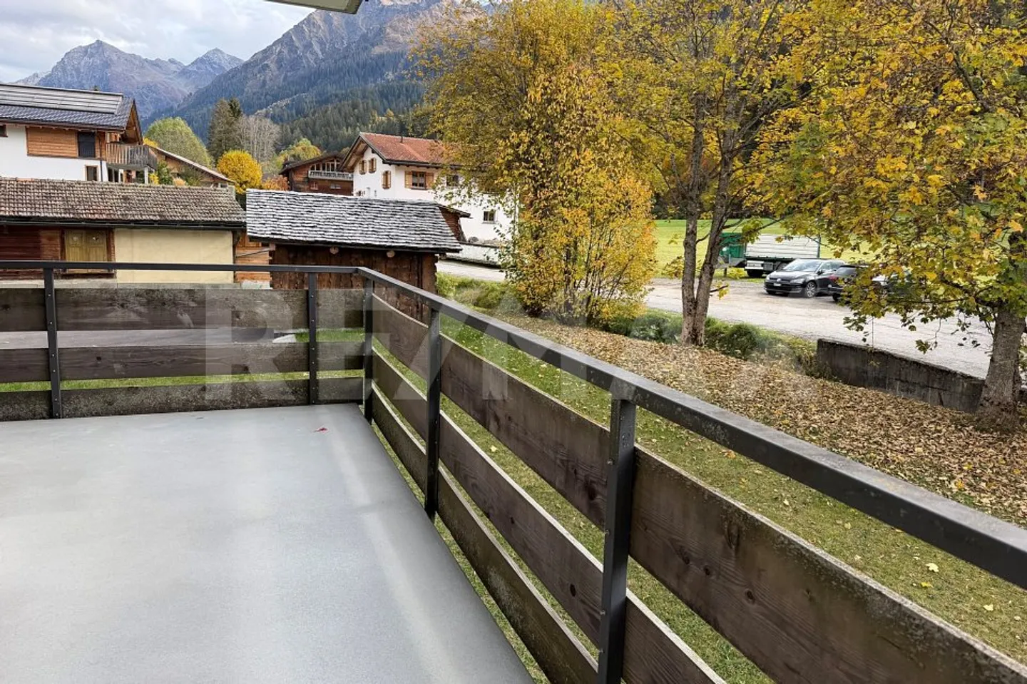 Appartamento 3.5 locali a Klosters - ristrutturato con charme da chalet - Foto 12 di 13