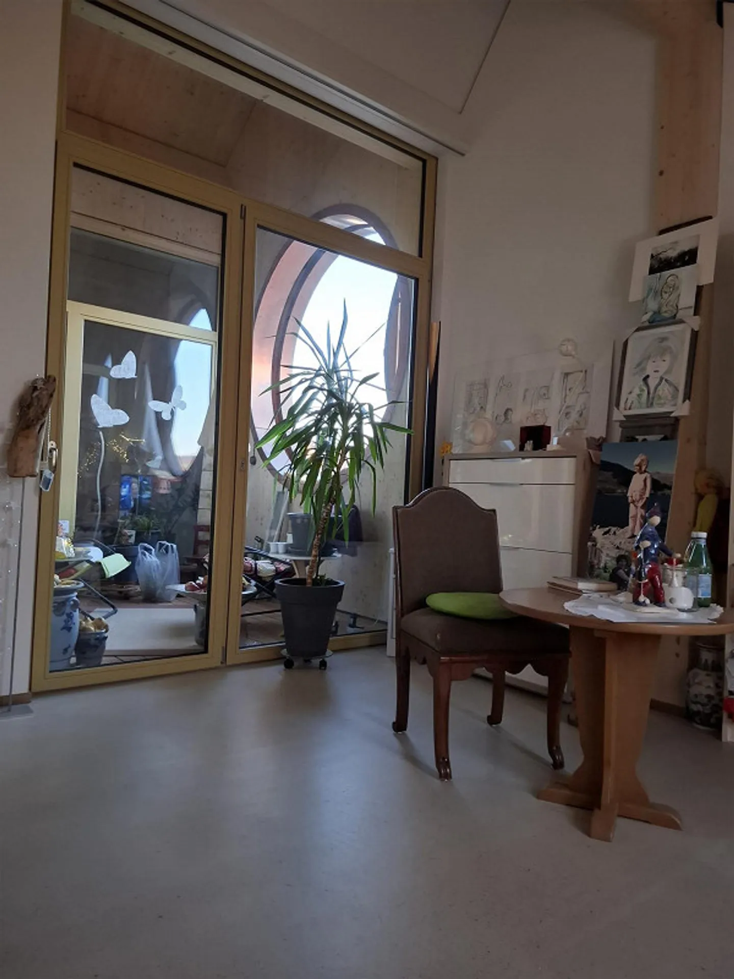 Modern furnished shared room for rent in Elsau - Photo 2 of 7