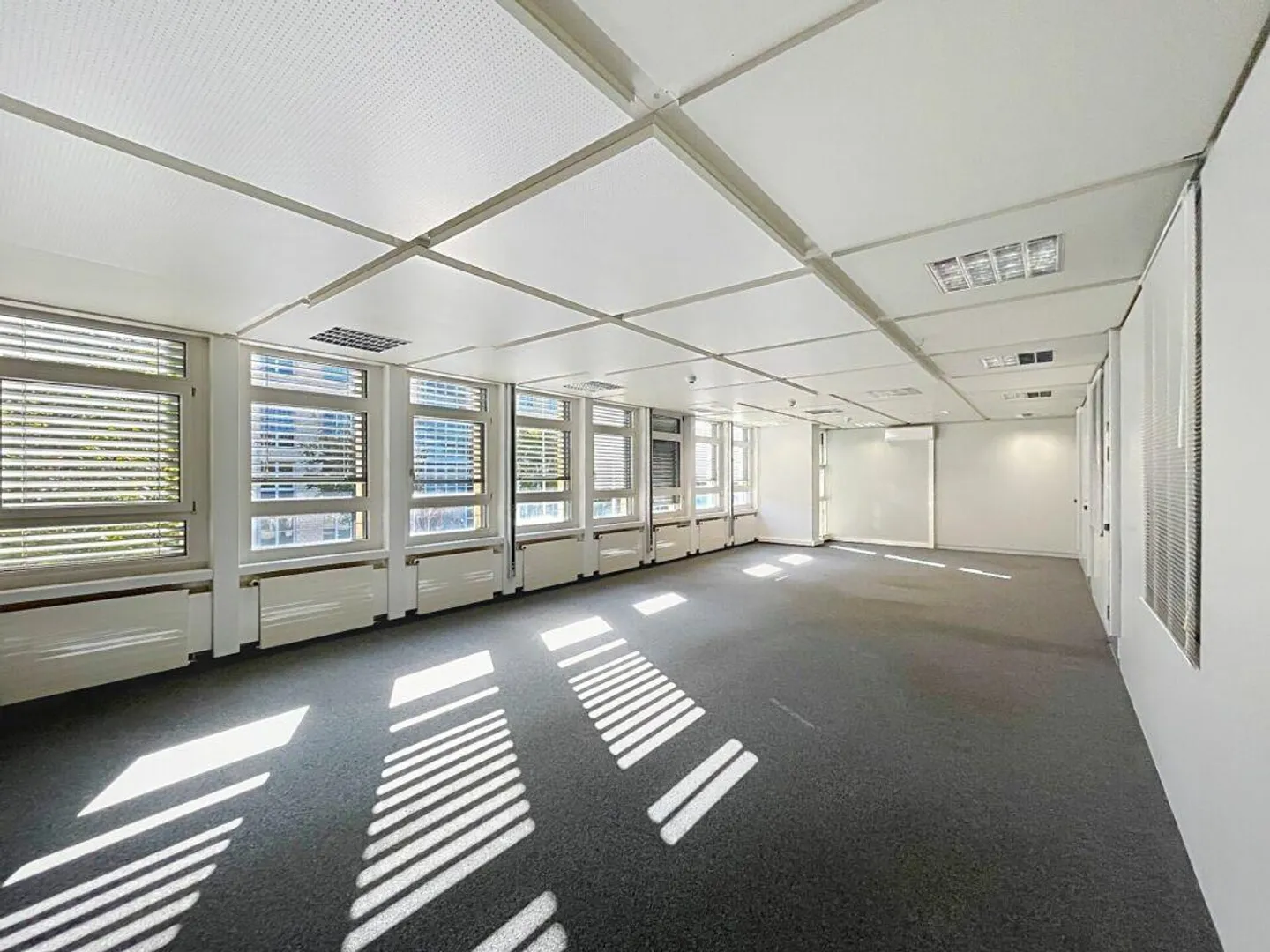 Zentral gelegene Büro-Räumlichkeiten in Ittigen - Photo 6 of 14