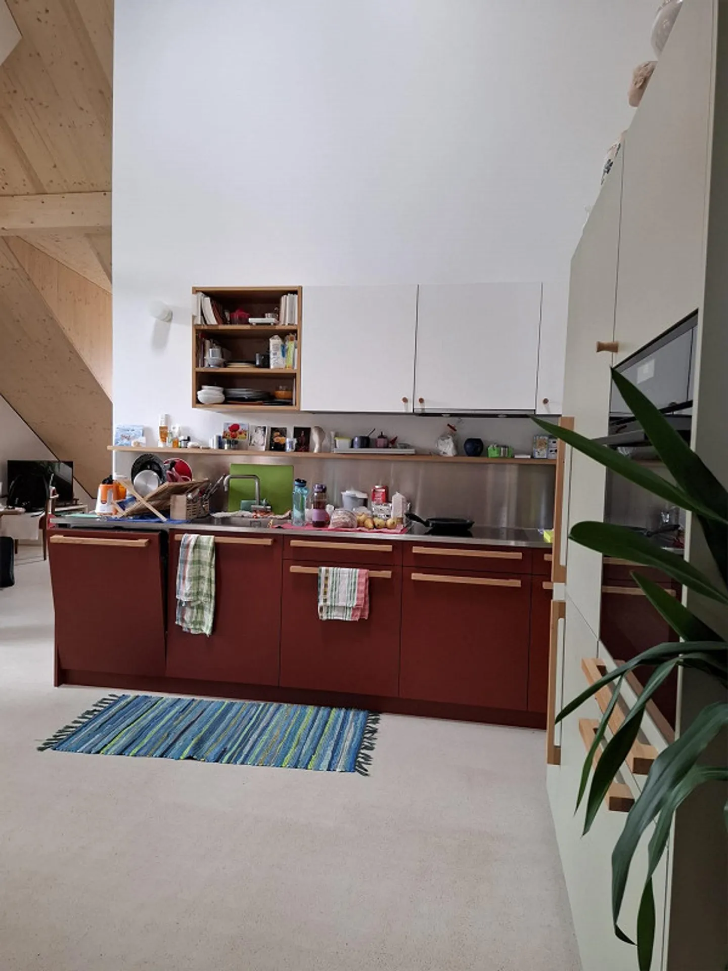 Modern furnished shared room for rent in Elsau - Photo 1 of 7