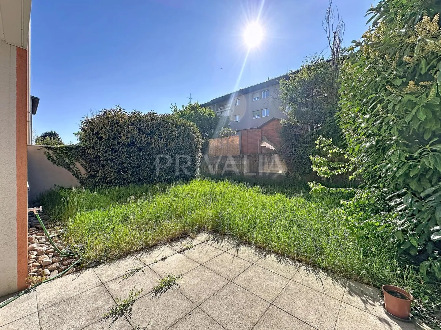 Schöne Durchgangswohnung in der Nähe internationaler Organisationen - Foto 5 von 8