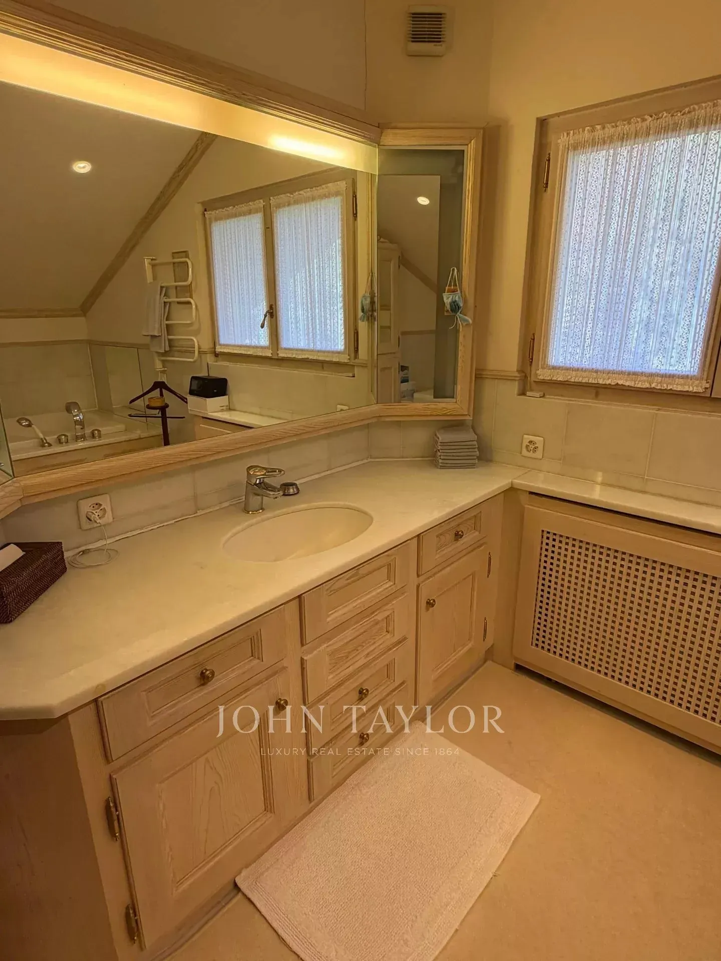 Penthouse di Lusso con Vista Alpina - Foto 19 di 23