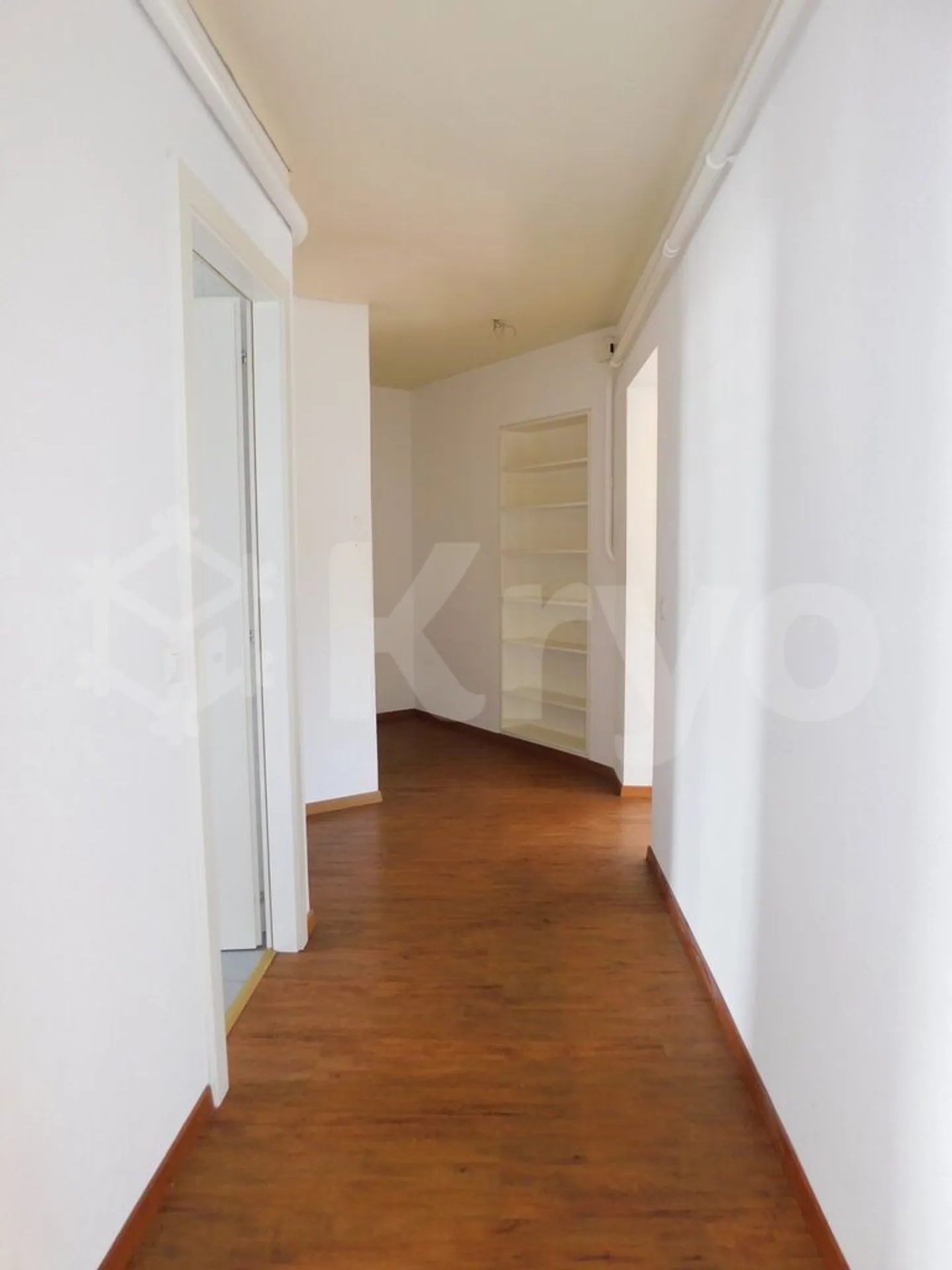 SION-CENTRE - 3.5 CHAMBRES AU DERNIER ÉTAGE - Photo 3 sur 7