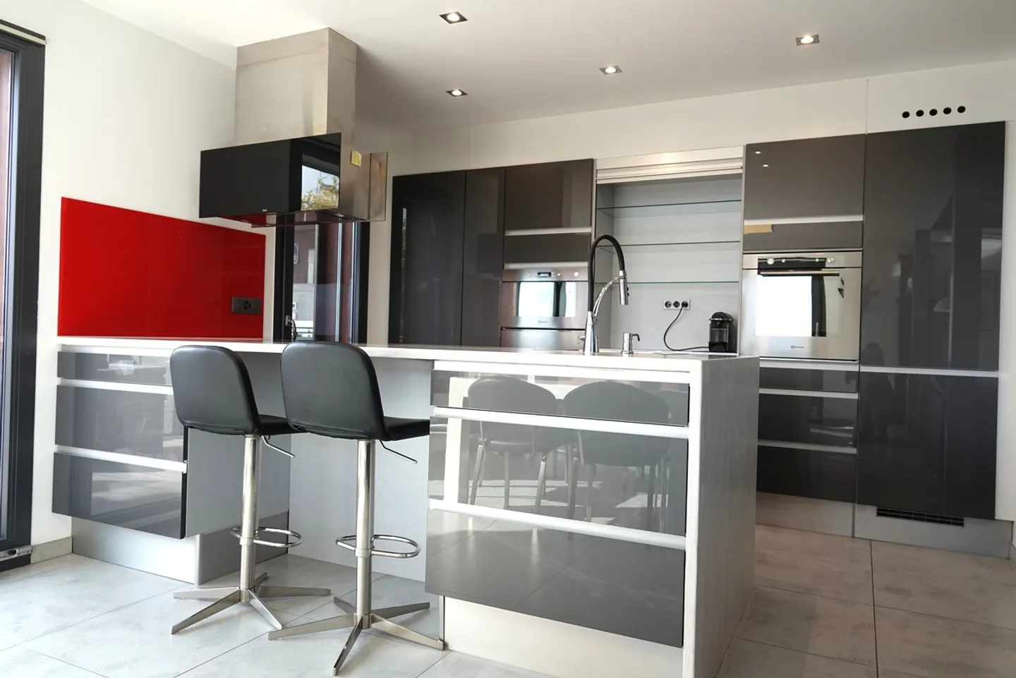 Your Eagle's Nest with Panoramic View - Photo 2 of 21