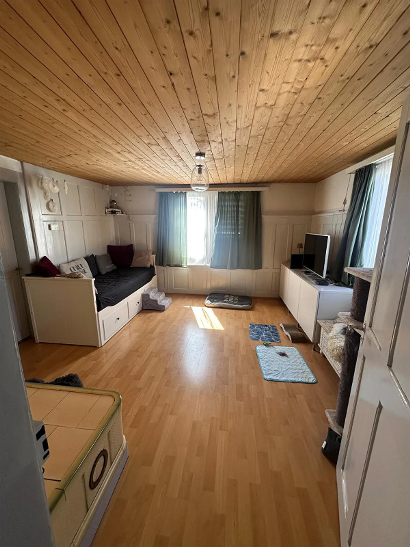 4.5 Room Single Family House with Large Garden - Photo 8 of 17