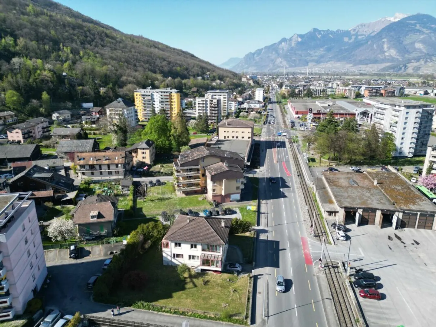Two and a Half Room Apartment in Monthey - Photo 8 of 13