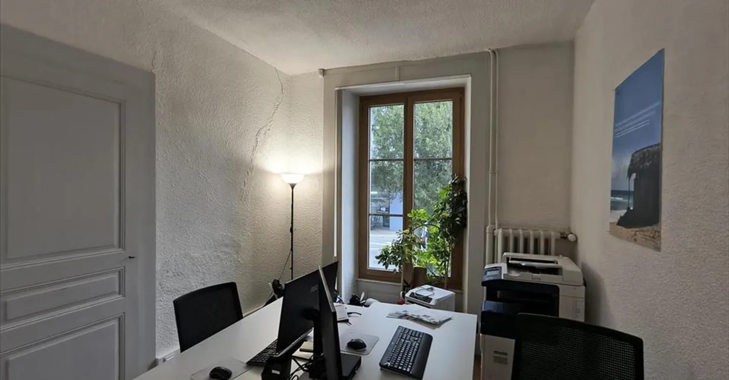 Office space for rent - Photo 2 of 6