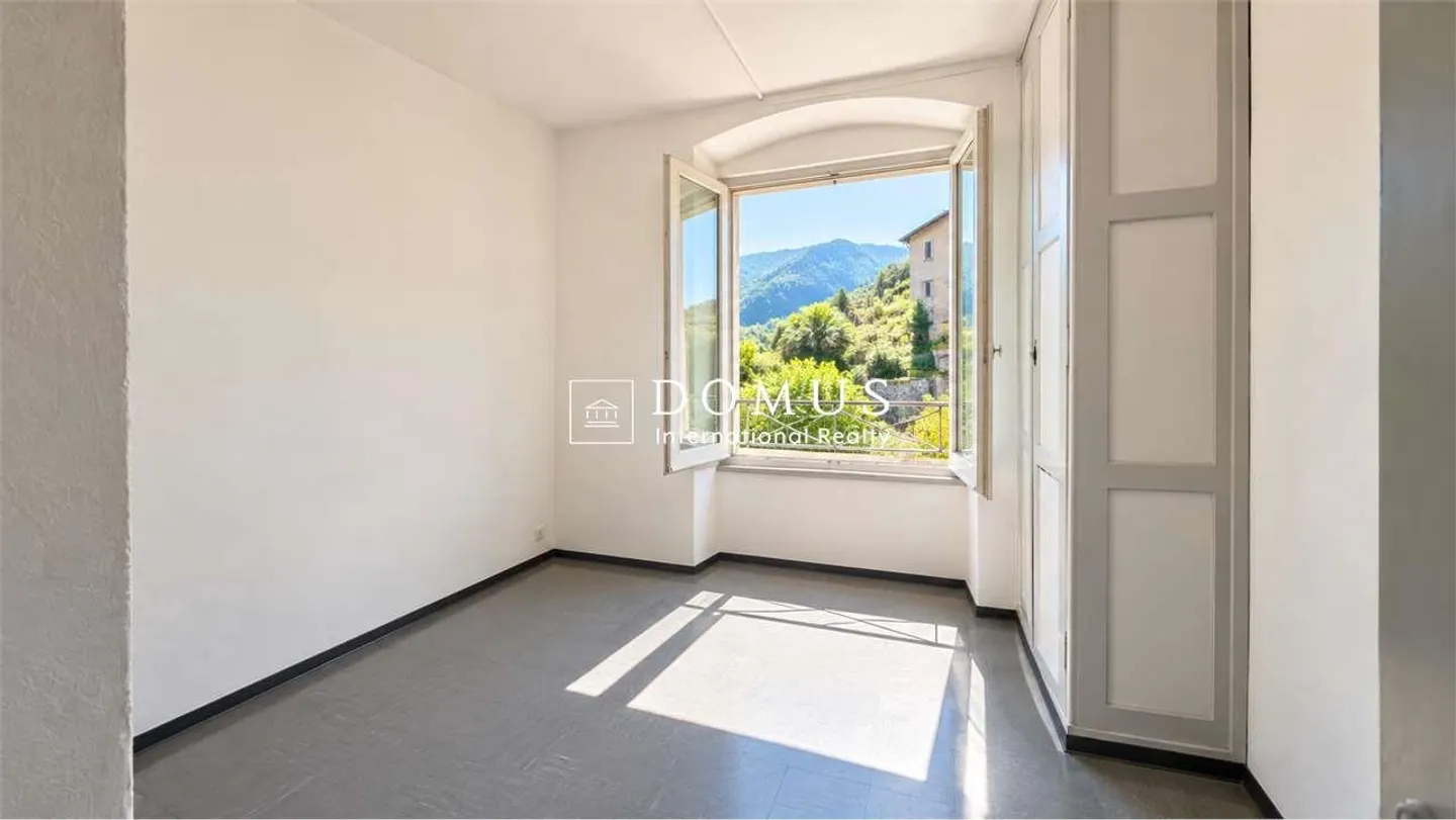 Maison de charme avec jardin privé dans le noyau historique de Carabbia - Photo 8 sur 13