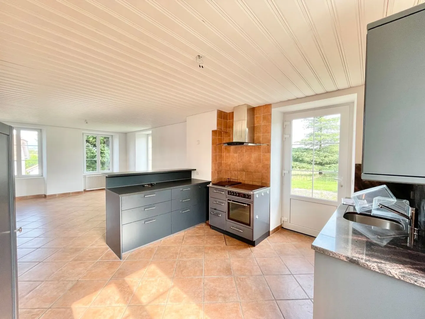 Geräumiges Einfamilienhaus mit Charakter - Foto 2 von 12