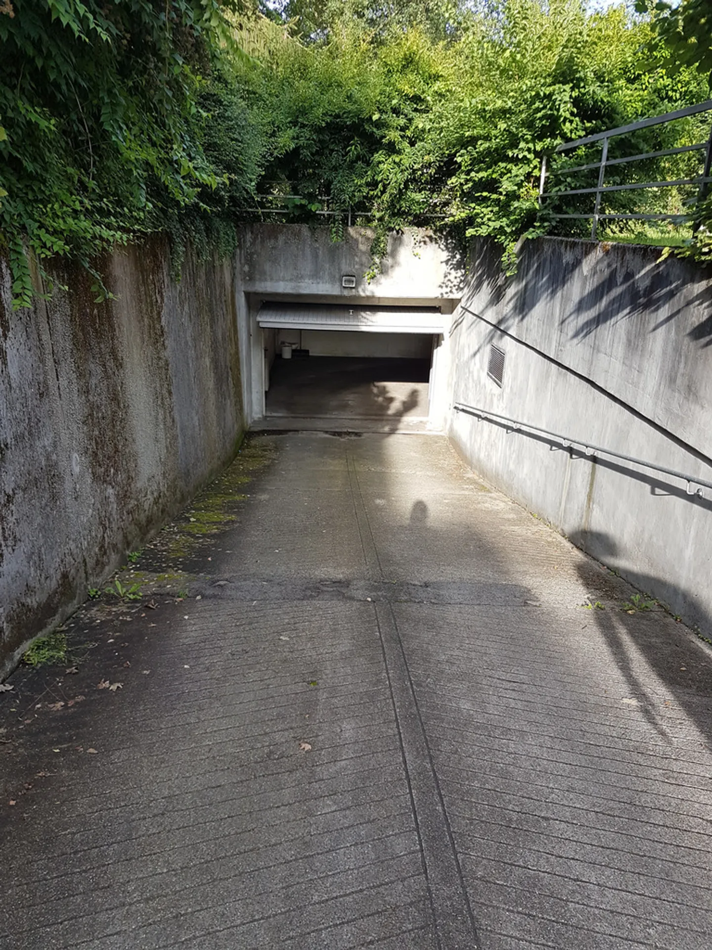 Parkplatz in Frenkendorf - Foto 2 von 2