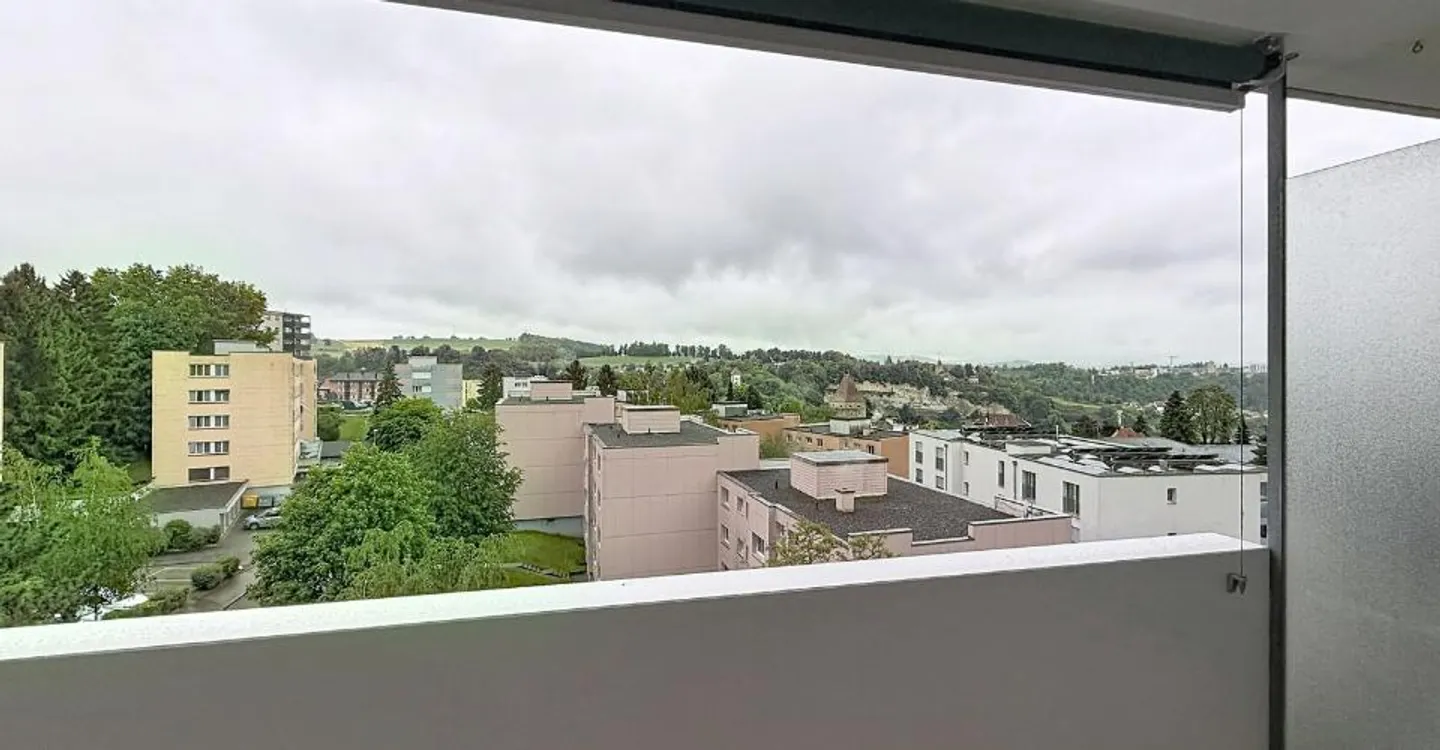 Spacious Apartment with View - Photo 10 of 10